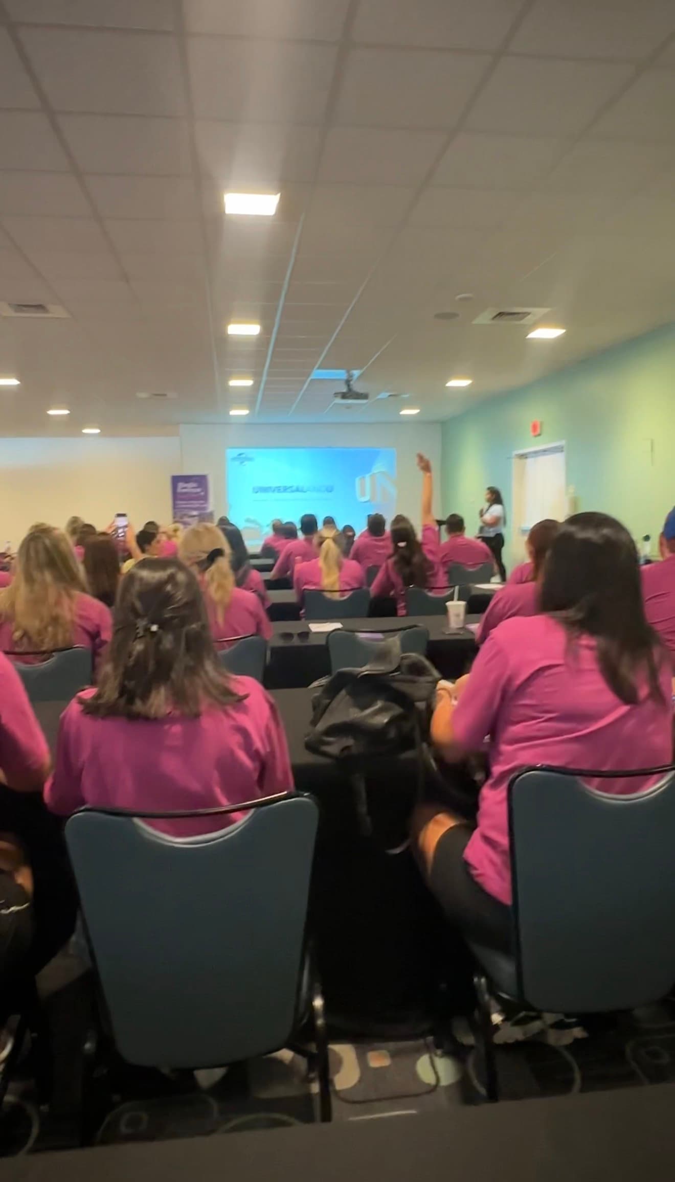 Capacitación presencial sobre Universal Orlando