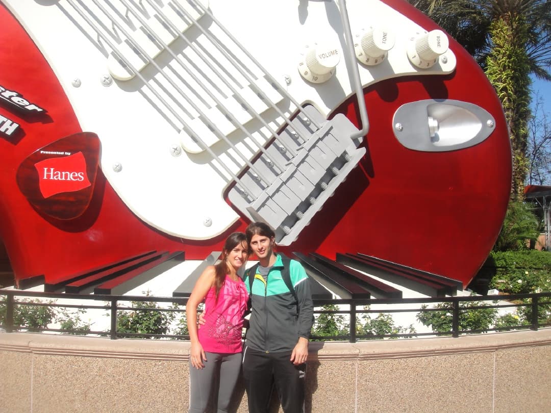 Vero y Lucas en su primer viaje a Orlando